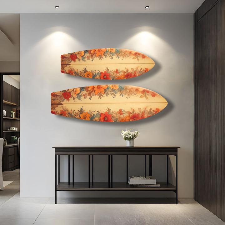 Beige tropische Blumen Surfbrett Wandkunst