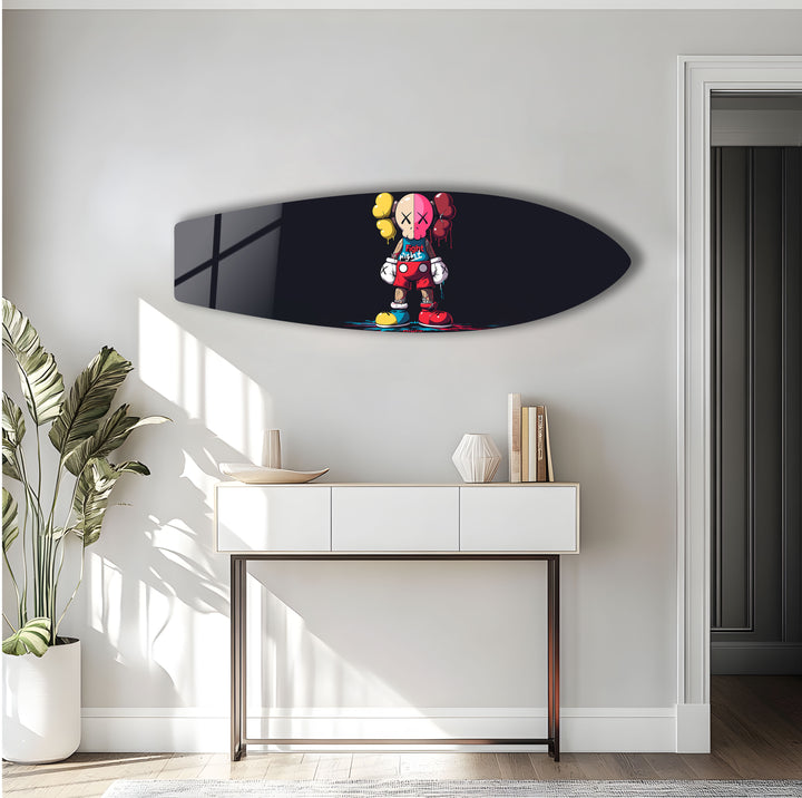 Von Kaws inspirierte Surfbrett-Wandkunst – Bunte Figurine &amp; Graffiti-Pop-Art