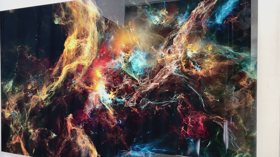 Fraktaler Nebel mit Sternenfeld-Glaswandkunst