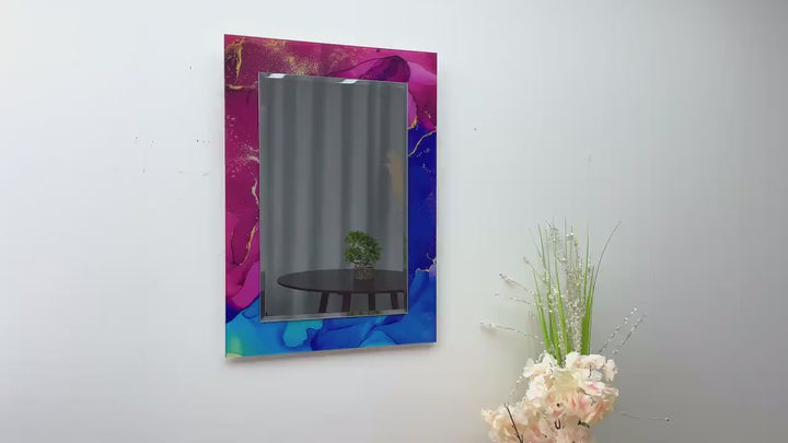 Blauer und rosa Wandspiegel