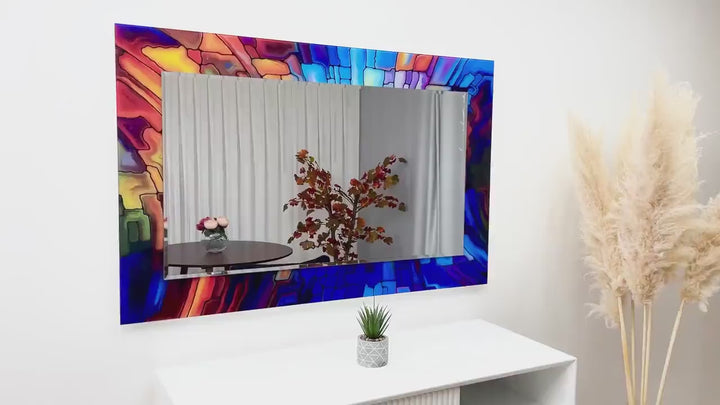 Orange und blau gebeizte Wandspiegel