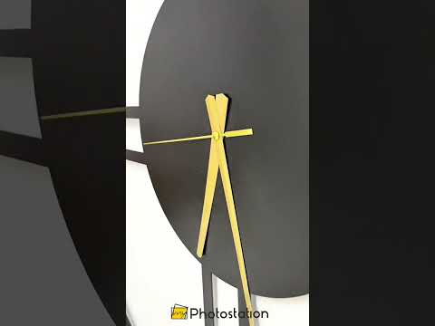 Modern Circular Abstract Line Metal Wall Clock