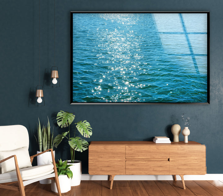 Sonnenbeschienene Meeresoberfläche Wandkunst – Minimalistischer Seeglasdruck 