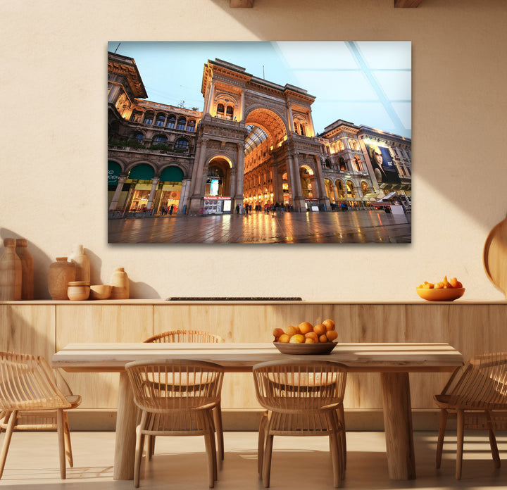Mailänder Glaswandkunst – Galleria Vittorio Emanuele II in der Abenddämmerung