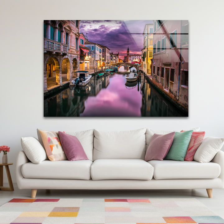 Glaswandkunst am Kanal von Venedig – Romantische Sonnenuntergangsreflexionen