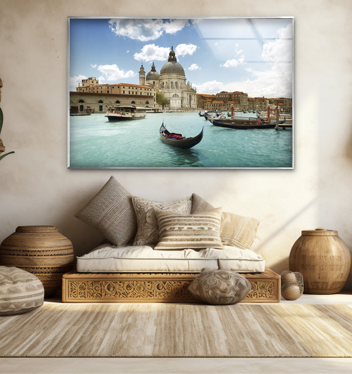 Glaswandkunst in Venedig – Blick auf den Canal Grande und die Gondel der Basilika