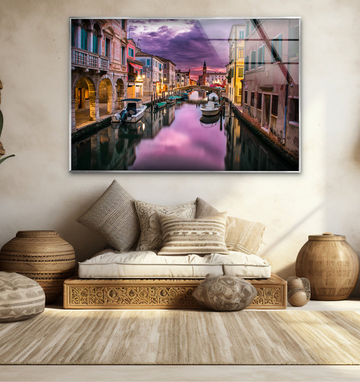 Glaswandkunst am Kanal von Venedig – Romantische Sonnenuntergangsreflexionen