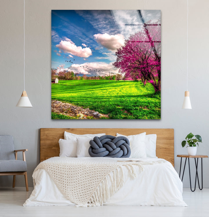 Frühlingswiese Glaswandkunst – Lebendige Landschaft &amp; blühende Bäume