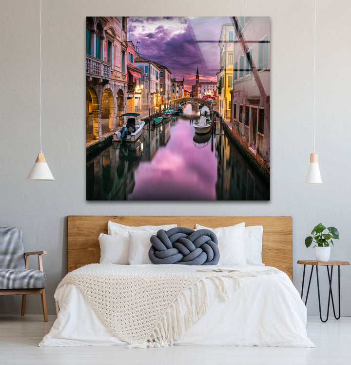 Glaswandkunst am Kanal von Venedig – Romantische Sonnenuntergangsreflexionen
