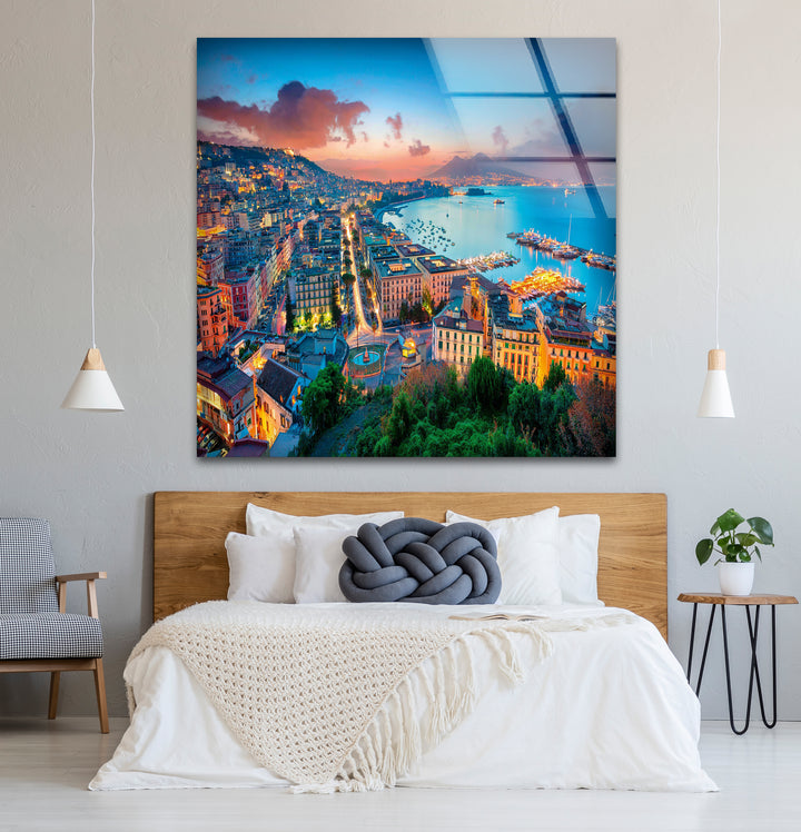 Glaswandkunst mit Skyline von Neapel – Blick auf die Bucht bei Sonnenuntergang und die Stadtlandschaft