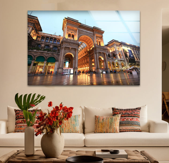 Mailänder Glaswandkunst – Galleria Vittorio Emanuele II in der Abenddämmerung