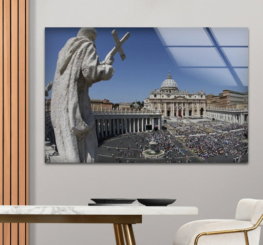 Featuring a glossy finish, this Vatican City glass print wall art highlights the architectural details of St. Peter's Basilica and Square.