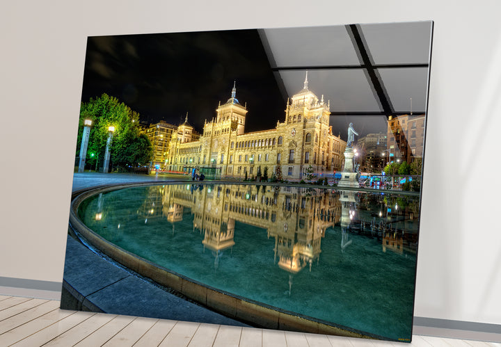 Valladolid Glaswandkunst – Historisches Gebäude &amp; Nachtreflexionen