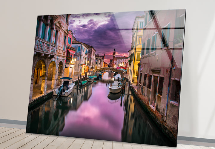 Glaswandkunst am Kanal von Venedig – Romantische Sonnenuntergangsreflexionen