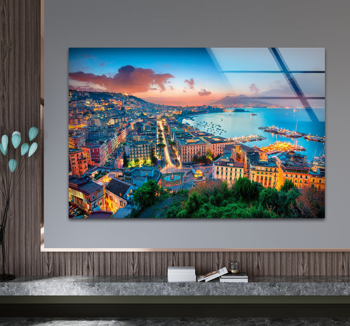 Glaswandkunst mit Skyline von Neapel – Blick auf die Bucht bei Sonnenuntergang und die Stadtlandschaft