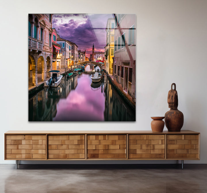 Glaswandkunst am Kanal von Venedig – Romantische Sonnenuntergangsreflexionen