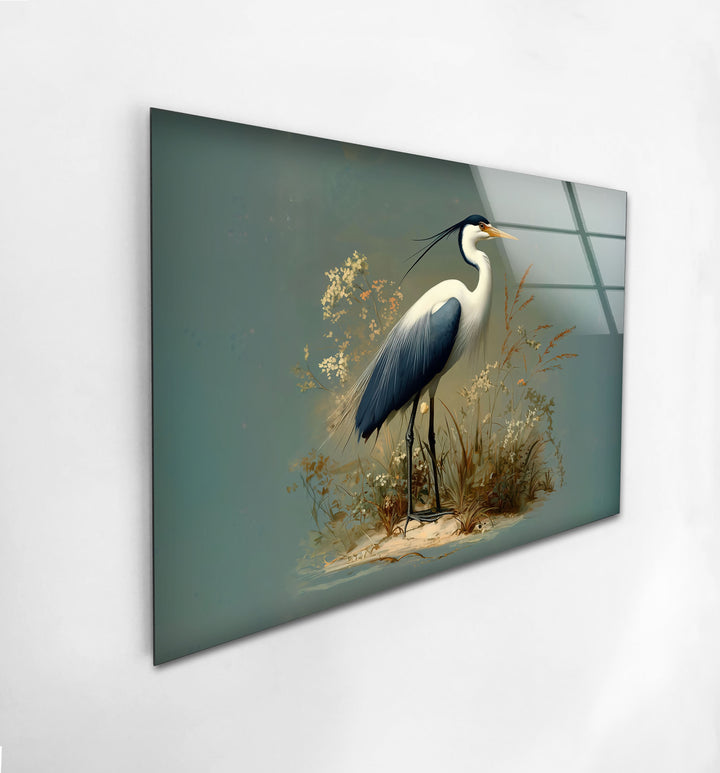 Quiet Bloom – Eleganter Reiher mit Wildblumen, Glaswandkunst
