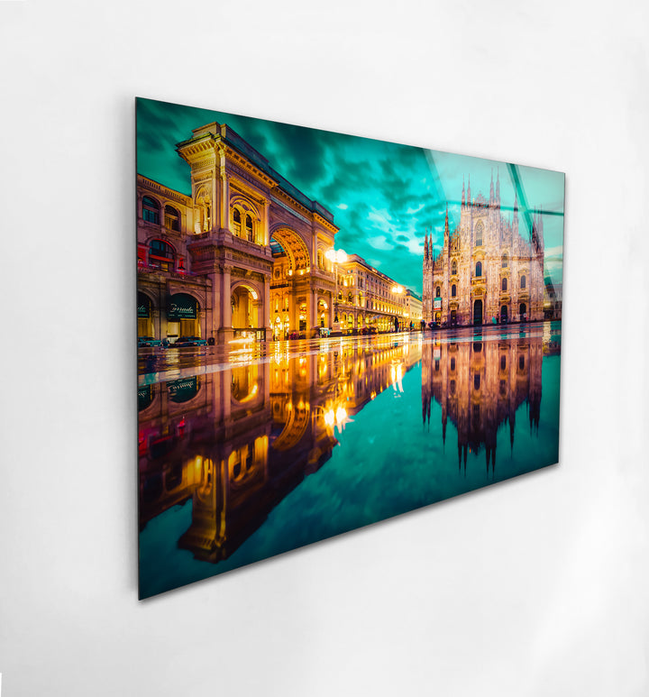 Glaswandkunst mit Stadtbild von Mailand – Spiegelbild der berühmten Domkathedrale und der Galleria Vittorio Emanuele