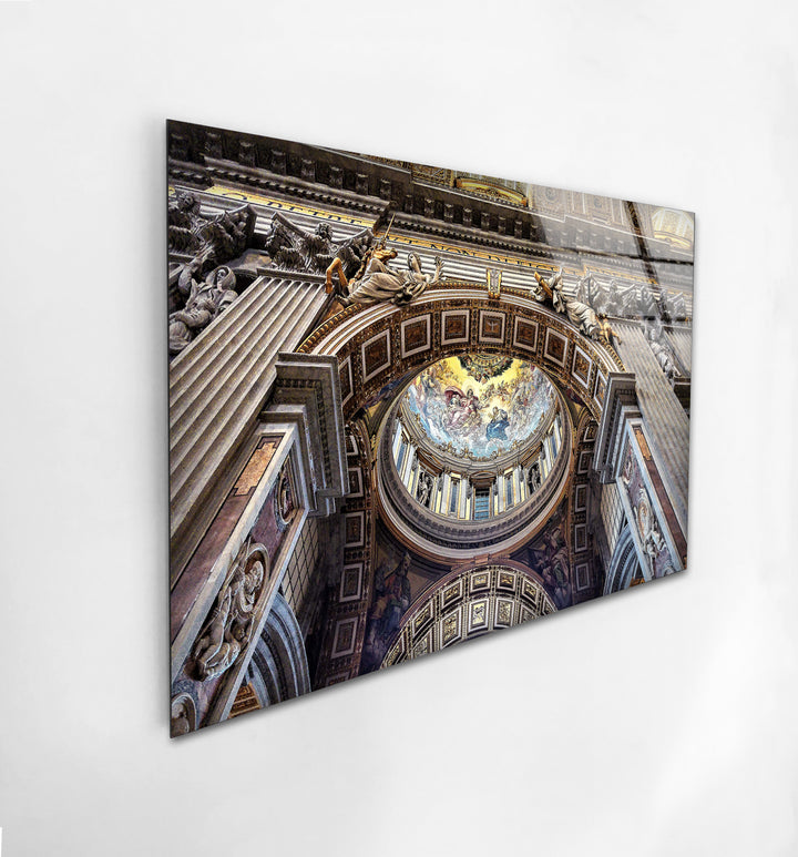 Glaswandkunst im Petersdom – Vatikanische Deckenarchitektur