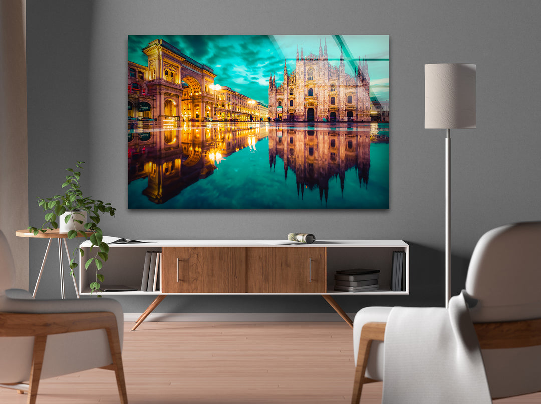 Glaswandkunst mit Stadtbild von Mailand – Spiegelbild der berühmten Domkathedrale und der Galleria Vittorio Emanuele