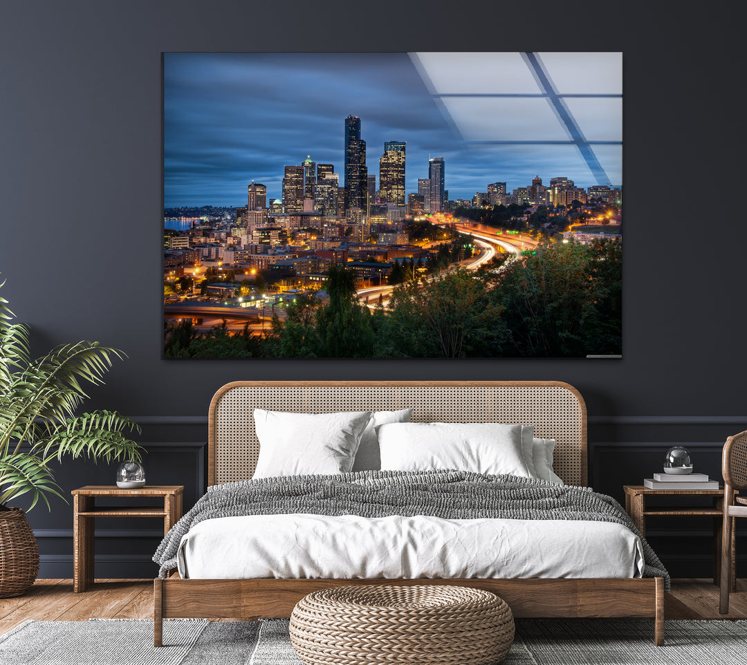 Seattle Skyline Glaswandkunst – Atemberaubender Blick auf die Innenstadt von Seattle bei Nacht