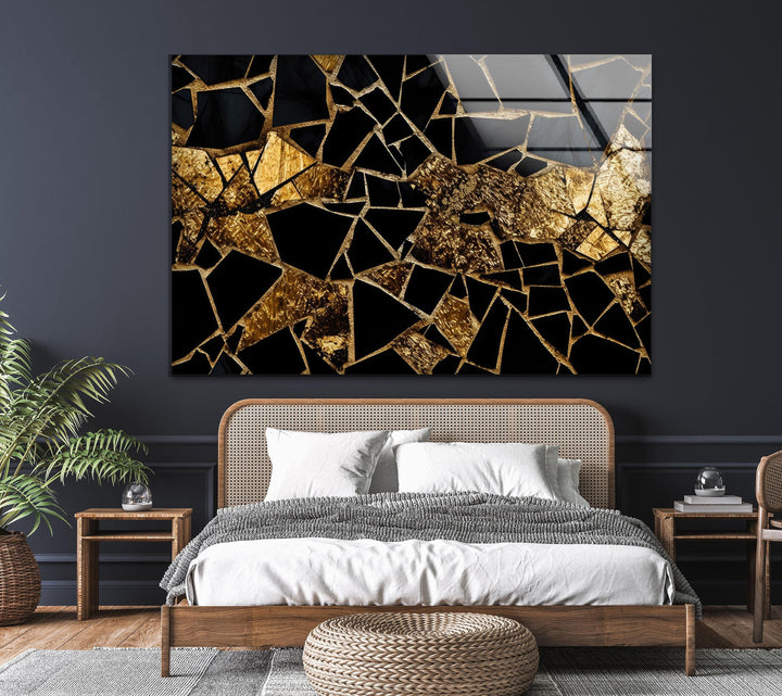 Schwarzer Marmor mit goldener Buntglas-Wandkunst