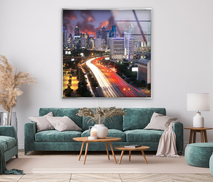 Glaswandkunst mit Skyline von Dallas – Atemberaubender Blick auf die Innenstadt in der Abenddämmerung