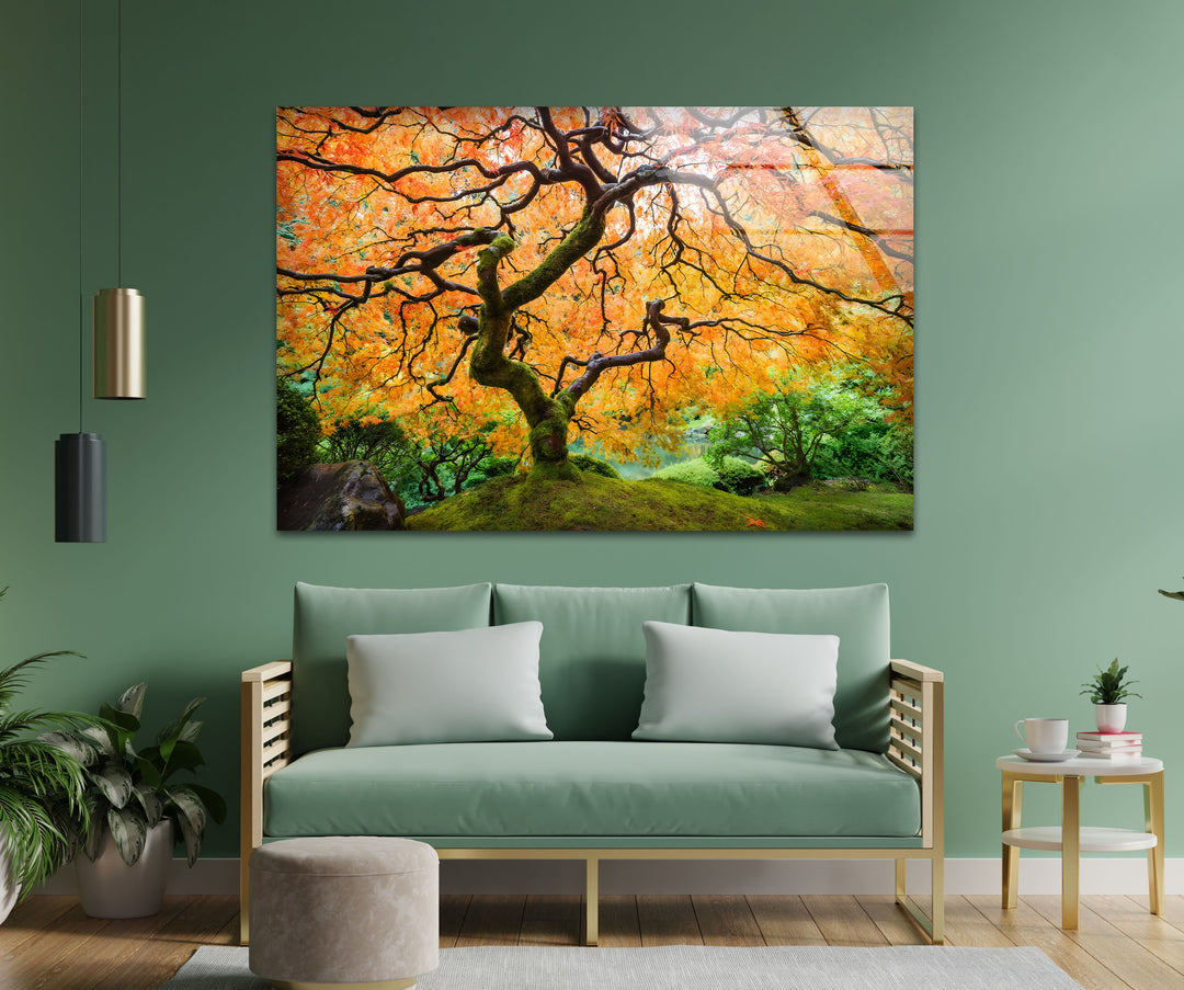 Golden Canopy Elegance – Japanische Ahorn-Glaswandkunst