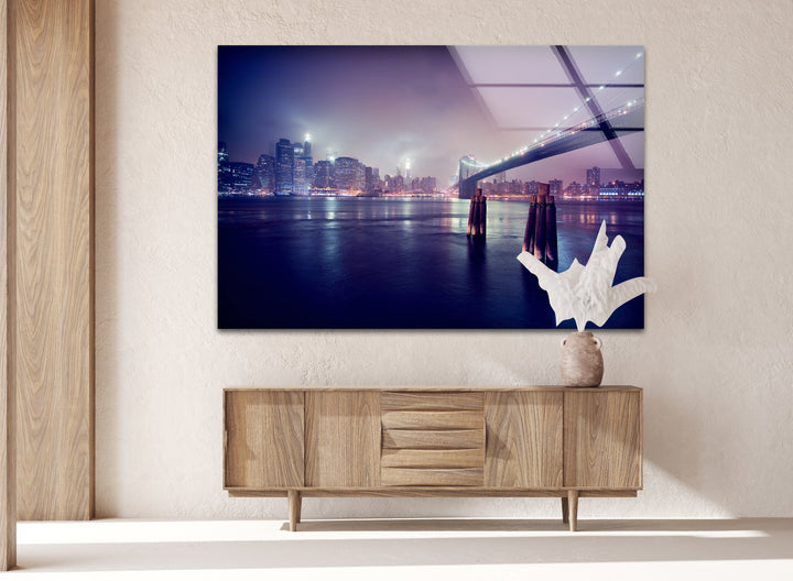 Brooklyn Bridge Glaswandkunst – Atemberaubende Skyline von New York bei Nacht mit Brooklyn Bridge