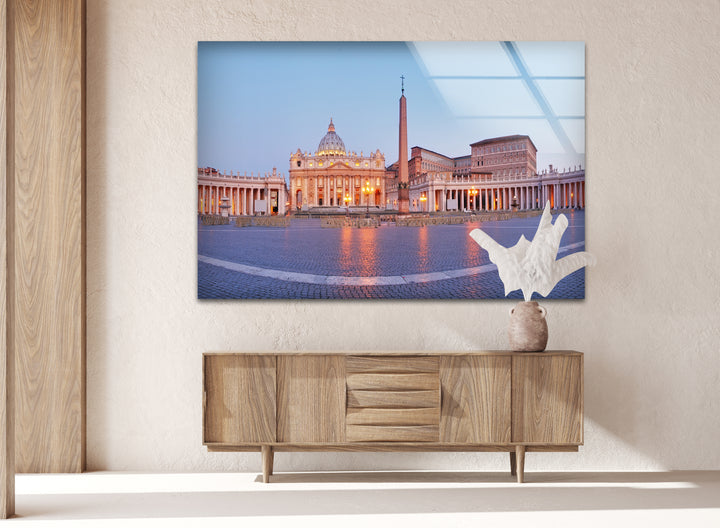 Glaswandkunst der Vatikanstadt – Majestätischer Blick auf den Petersplatz im Morgengrauen