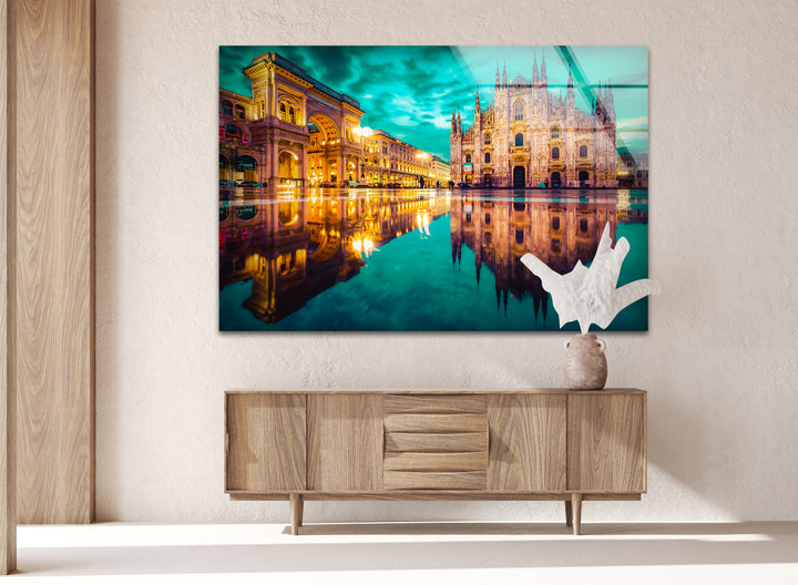 Glaswandkunst mit Stadtbild von Mailand – Spiegelbild der berühmten Domkathedrale und der Galleria Vittorio Emanuele