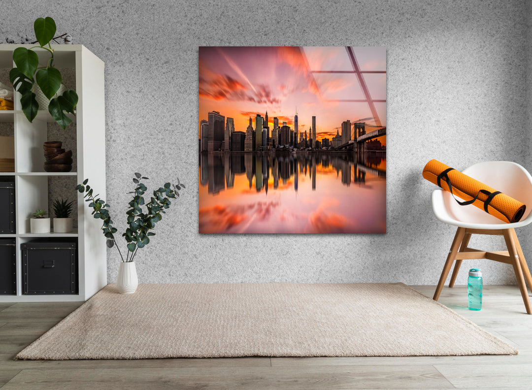 Glaswandkunst New York City – Spiegelung der Brooklyn Bridge und der Skyline bei Sonnenuntergang