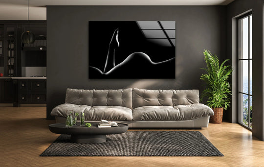 Sophisticated erotic drawings paired with bold sexy art aesthetics
