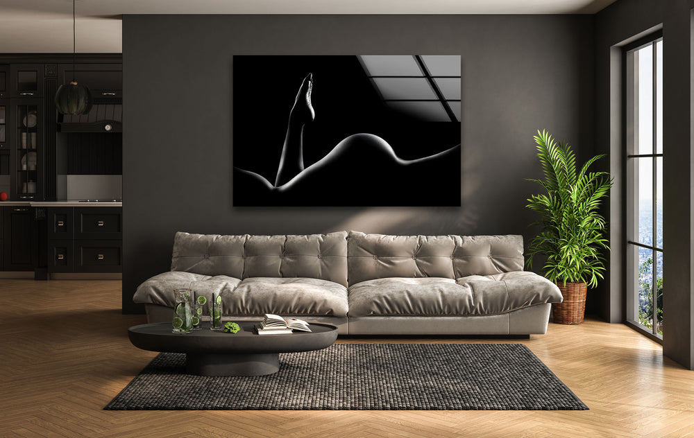 Erotic paintings and sexual drawings in a modern artistic style
