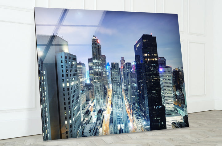 Glaswandkunst mit der Skyline von Chicago – Atemberaubender Nachtblick auf die Wolkenkratzer und Straßen der Innenstadt
