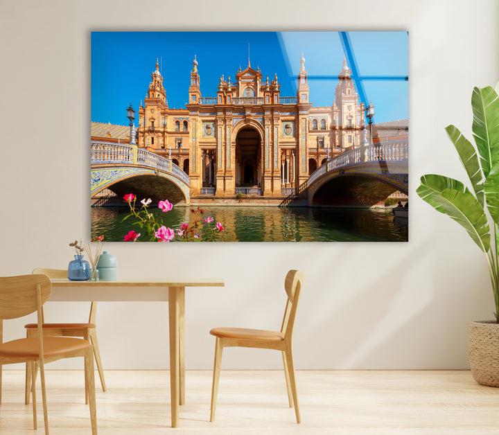 Glaswandkunst Plaza de España – Majestätisches spanisches Wahrzeichen mit malerischem Kanal