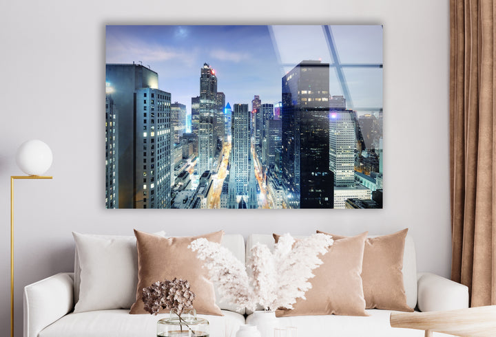 Glaswandkunst mit der Skyline von Chicago – Atemberaubender Nachtblick auf die Wolkenkratzer und Straßen der Innenstadt