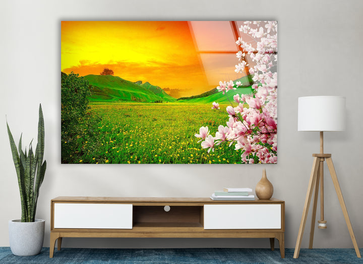 Glaswandkunst „Sonnenuntergangswiese“ – Wunderschöne Frühlingslandschaft mit blühenden Blumen