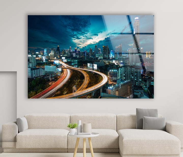 Glaswandkunst mit der Skyline von Bangkok – Atemberaubender Nachtblick auf Thailands ikonisches Stadtbild