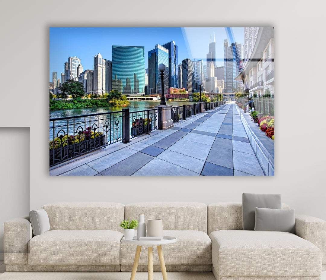 Chicago Riverwalk Glaswandkunst – Atemberaubender Blick auf die Wolkenkratzer der Innenstadt und den Uferweg