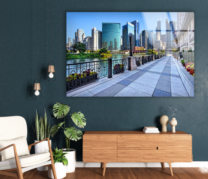 Chicago Riverwalk Glaswandkunst – Atemberaubender Blick auf die Wolkenkratzer der Innenstadt und den Uferweg