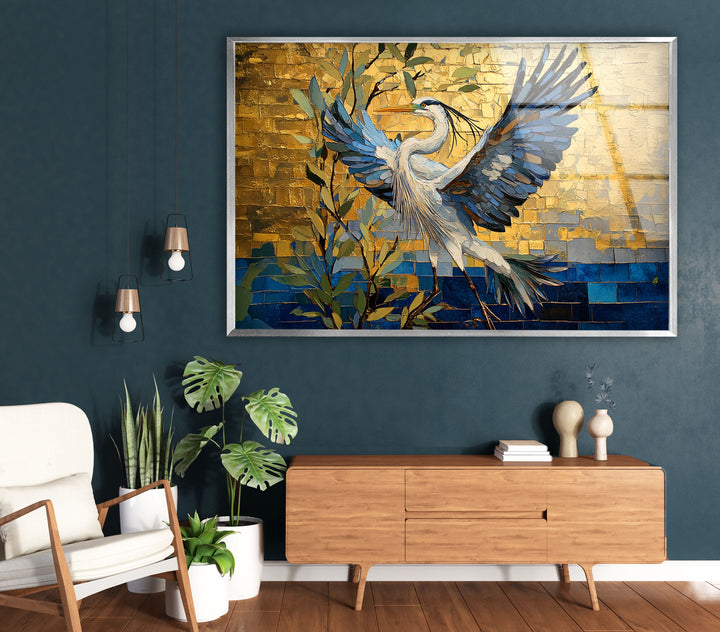 Golden Ascent – ​​Reiher im Flug – Glaswandkunst