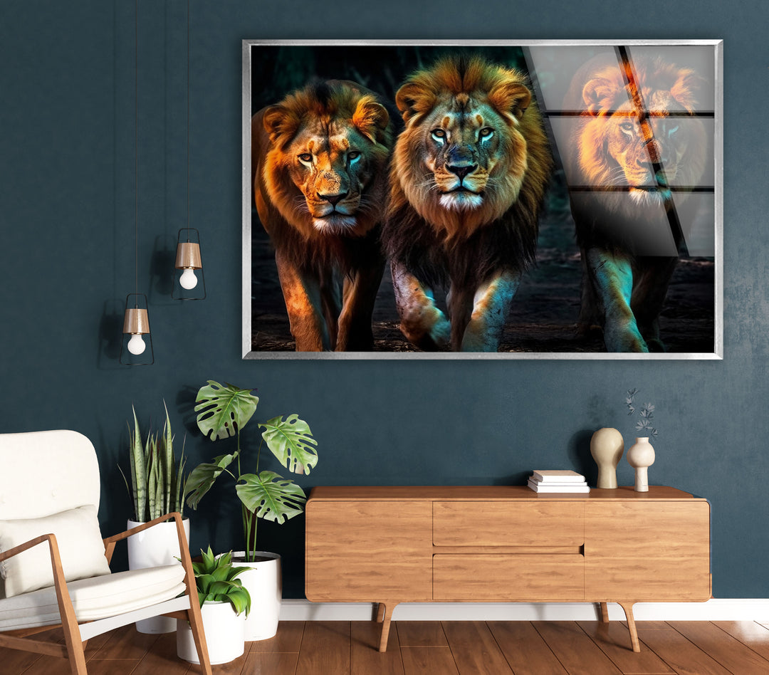 Dreifache Löwenmajestät Wandkunst – Kraftvoller Wildlife-Glasdruck 