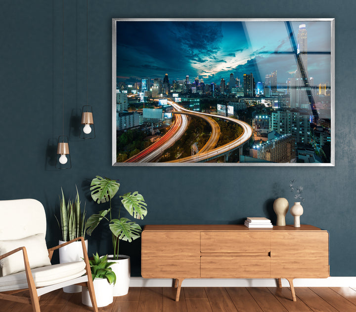 Glaswandkunst mit der Skyline von Bangkok – Atemberaubender Nachtblick auf Thailands ikonisches Stadtbild