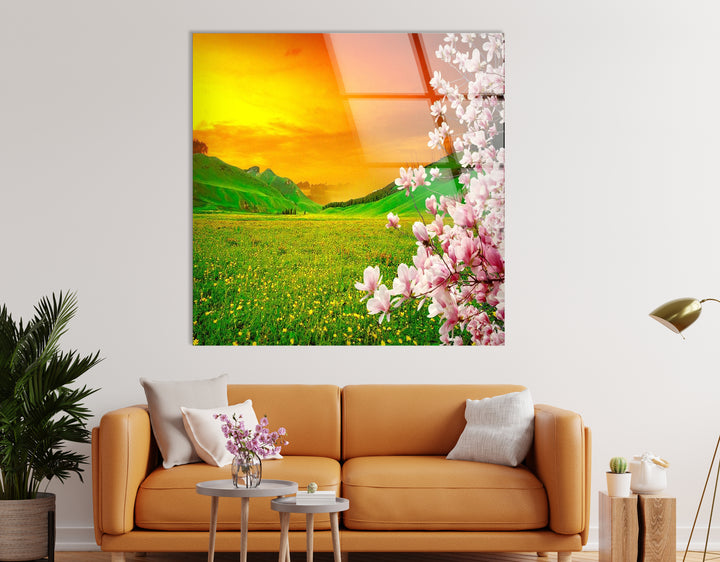 Glaswandkunst „Sonnenuntergangswiese“ – Wunderschöne Frühlingslandschaft mit blühenden Blumen