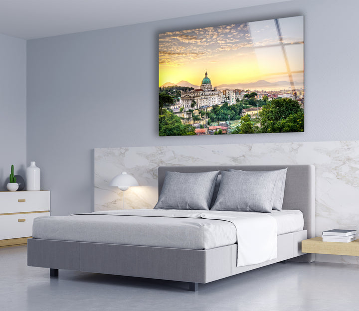 Glaswandkunst mit Blick auf die Skyline von Neapel bei Sonnenuntergang – Ikonisches italienisches Stadtbild mit Blick auf den Vesuv