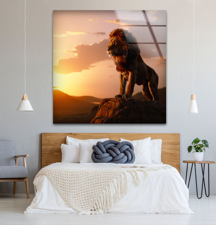 Wandkunst mit Löwe bei Sonnenuntergang – Majestätischer Glasdruck mit Safari-Szene für mutige Innenräume