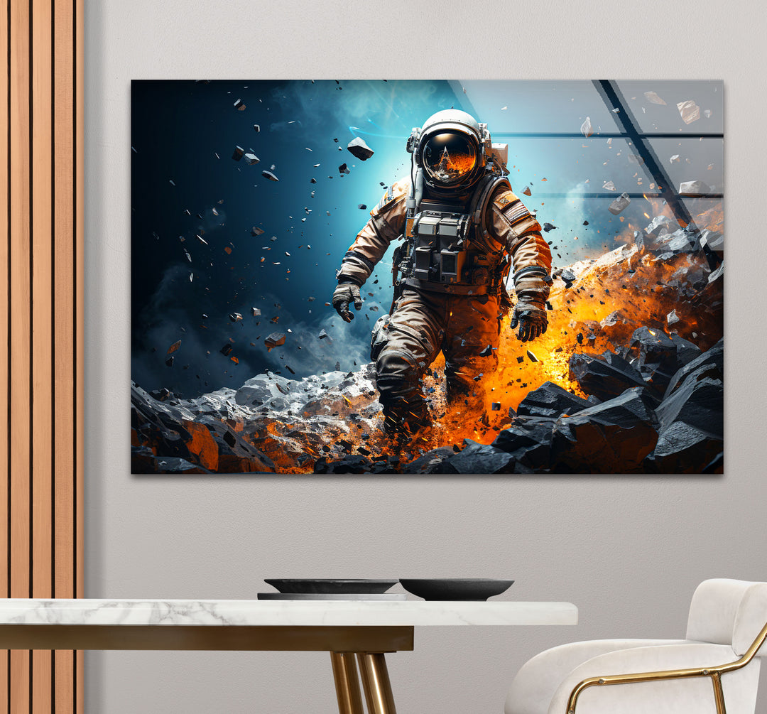 Explodierende Astronauten-Wandkunst – Weltraum-Feuer- und Steinglasdruck für mutige Innenräume