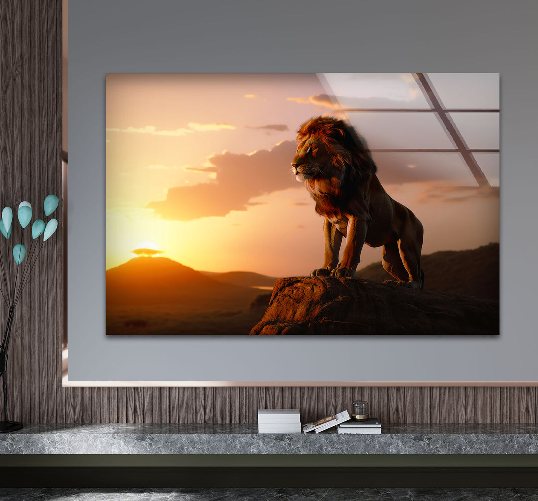 Wandkunst mit Löwe bei Sonnenuntergang – Majestätischer Glasdruck mit Safari-Szene für mutige Innenräume