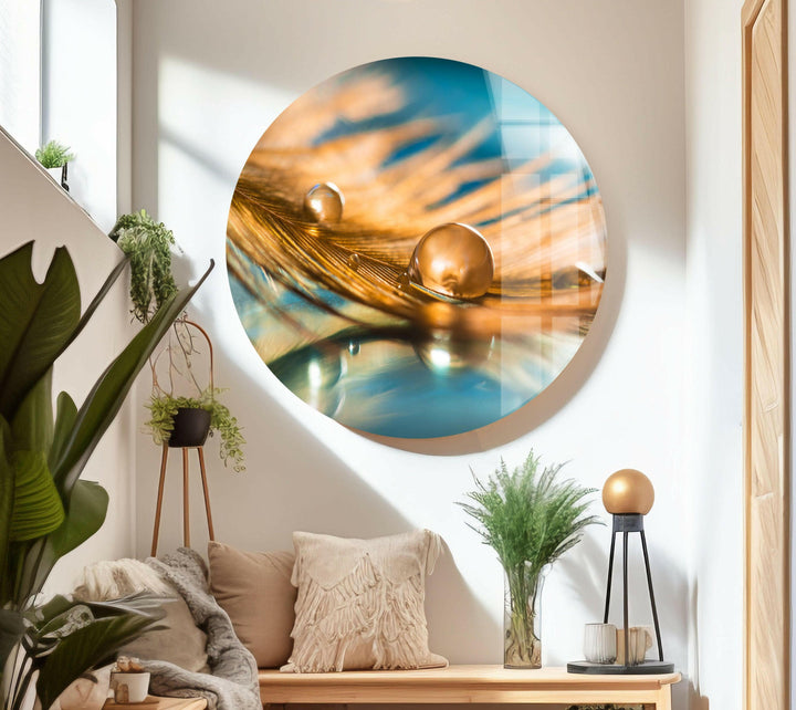 Goldener Tropfen auf der Feder, Glaswandkunst